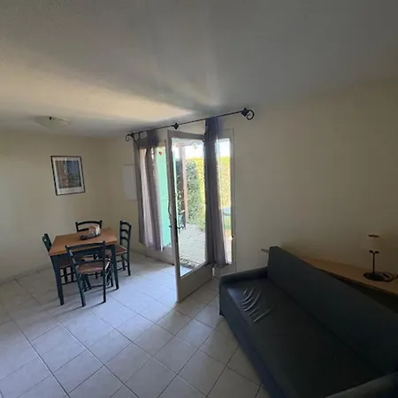 Coquet T3 Avec Piscine - 4 Pers. - Fr-1-799-69 *
